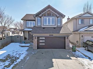 6303 2nd Ave SW, Edmonton, AB T6X0B9