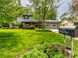 2108 Balmoral Pl, Rockford, IL 61107