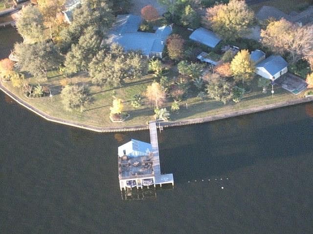 1st image of 2613 Driftwood Dr