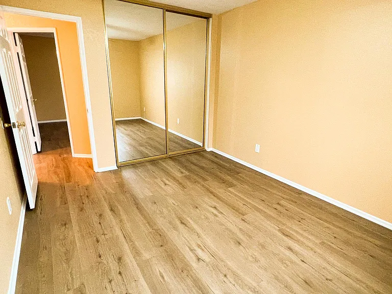 8558 Sandhill Dr — Photo 27