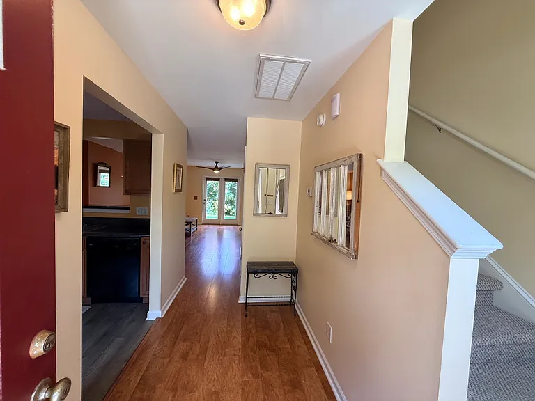 11 Athena Ave — Photo 2