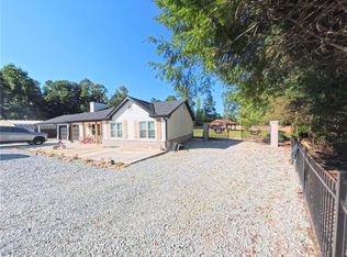 3020 Raymonds Dr, Loganville, GA 30052