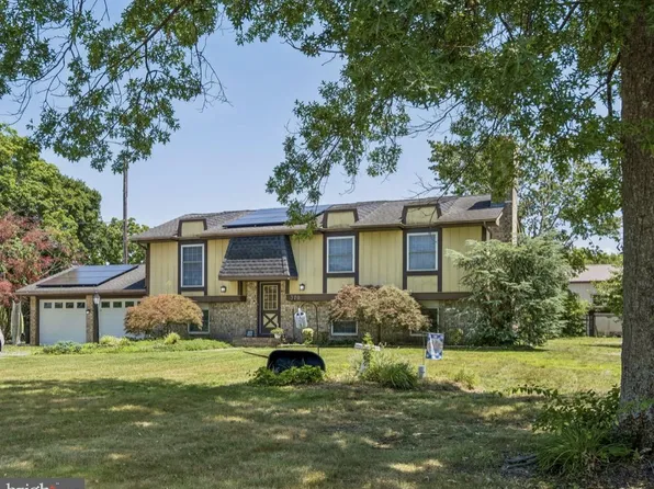 370 Pine Rd, Hammonton, NJ 08037