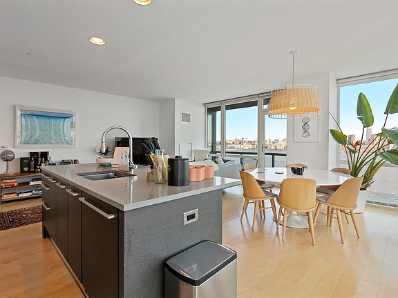 5th image of 2 2nd St APT 1705
