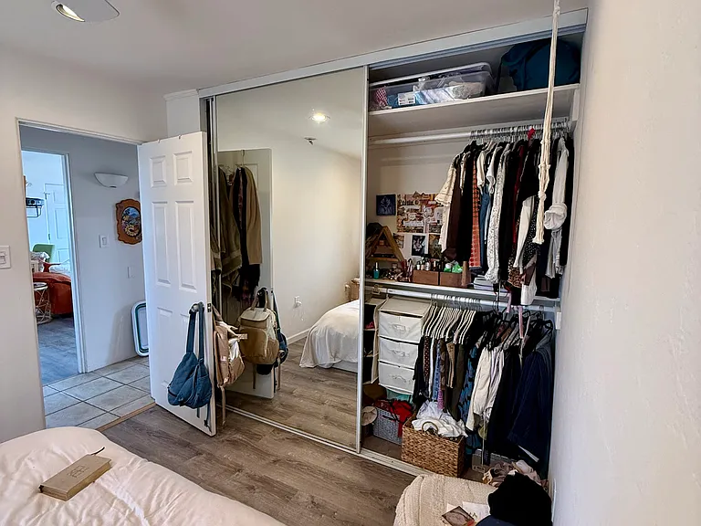 5085 Brighton Ave — Photo 3