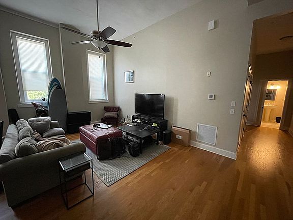 4th image of 2525 College St APT 1108