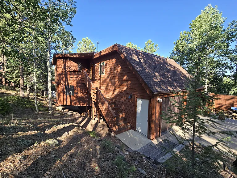 1060 Kings Crown Rd — Photo 35