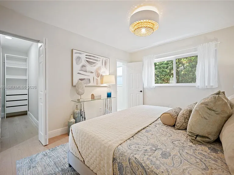 4220 SW 14th St #4220 — Photo 14