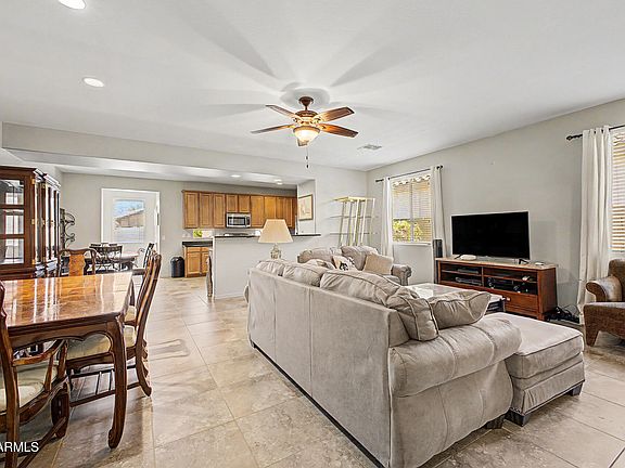 4th image of 2342 W Kristina Avenue