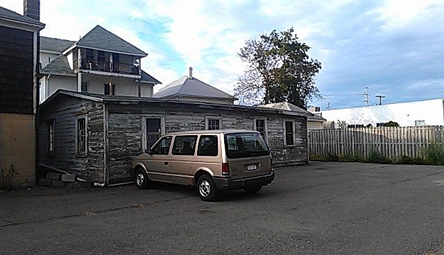 2nd image of 307 Jackson Ave
