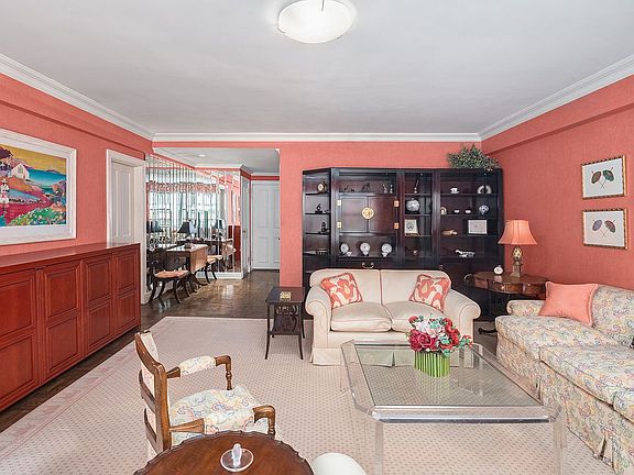 4th image of 110 E 57th St #9H