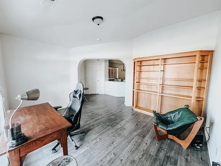 5552 Mansfield Pl NW — Photo 3