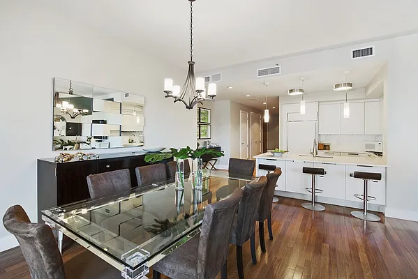 Sold by Nest Seekers International | media 14