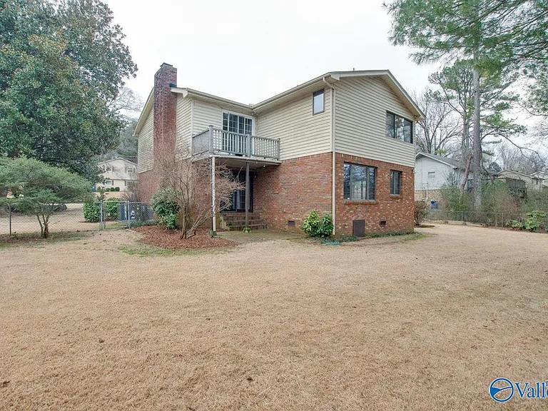 2700 Briarwood Dr SE — Photo 28