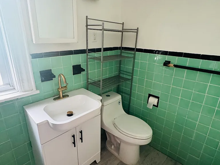 2524 Maclay Ave #3 — Photo 8