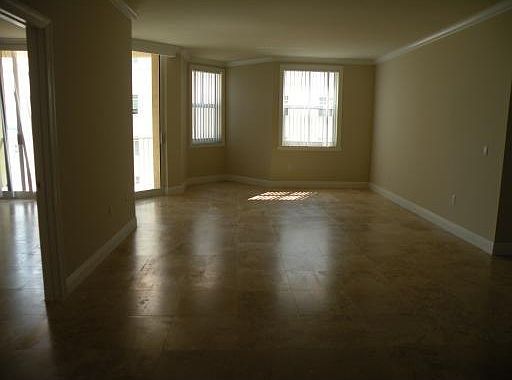 3rd image of 255 Evernia St APT 1107