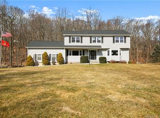 11 Bragdon Ave, Danbury, CT 06811