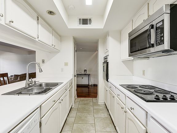 3rd image of 1 Camellia Ln #88