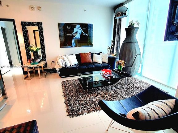 2nd image of 244 Biscayne Blvd APT 2310