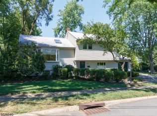 72 Birchwood Ter, Wayne, NJ 07470