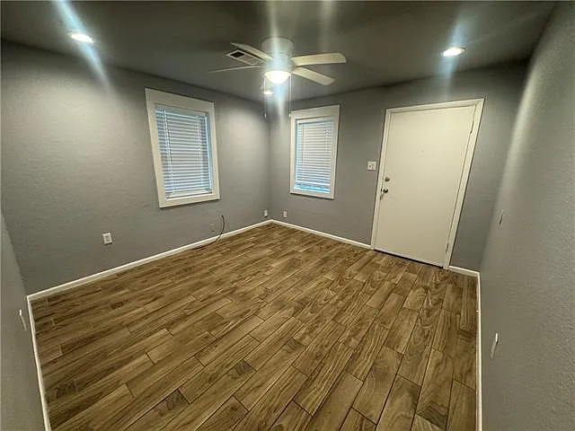110 N Cumberland St — Photo 4