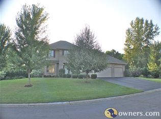 985 Bayside Ln, Mound, MN 55364