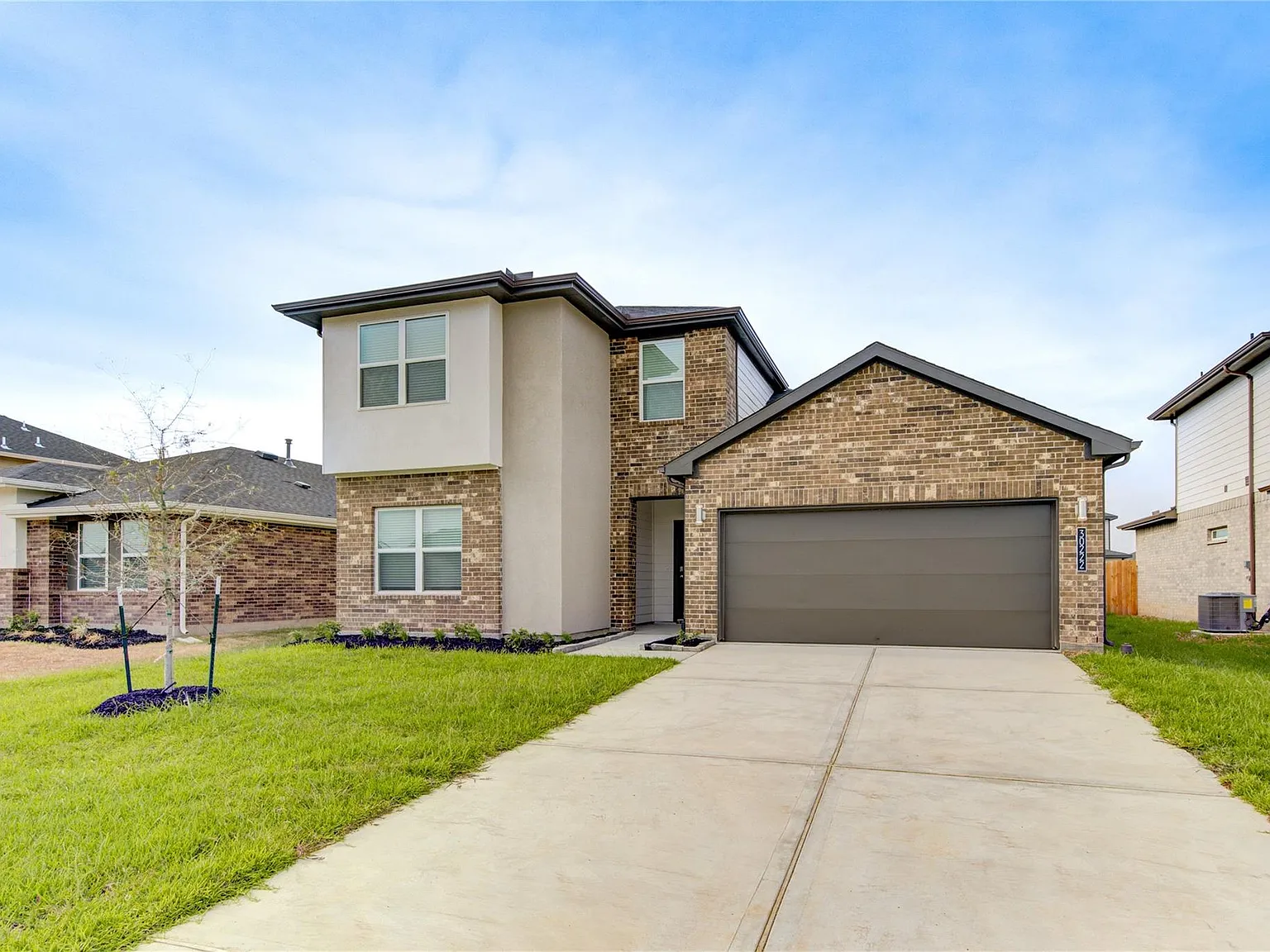 4 bed, 2175 sqft, $2,499 — Photo 3