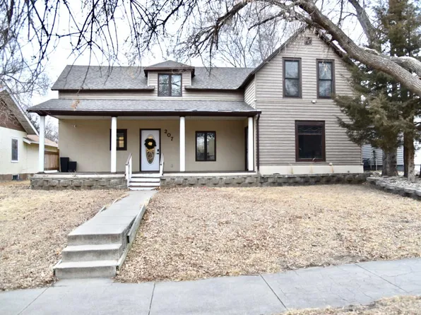 207 S Monroe Ave, Pierre, SD 57501