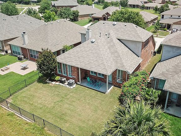 4th image of 15829 Mirasol Dr