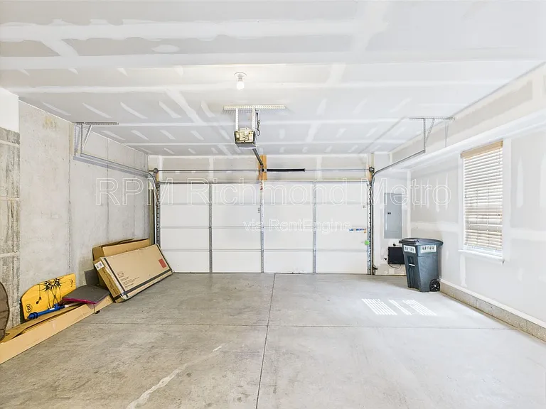 2200 Liesfeld Pkwy — Photo 13