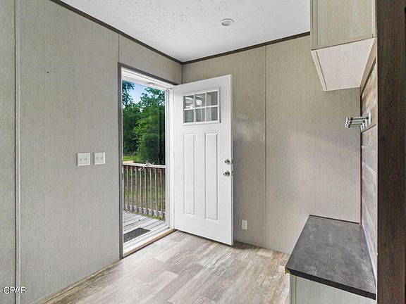 3rd image of 20632 Magnolia Dr