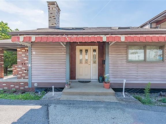 5th image of 223 Blackburn St