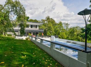 1011 Mountain Rd, Bloomfield, CT 06002