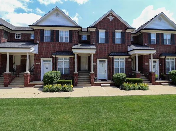 53257 E Providence Dr, Shelby Township, MI 48316