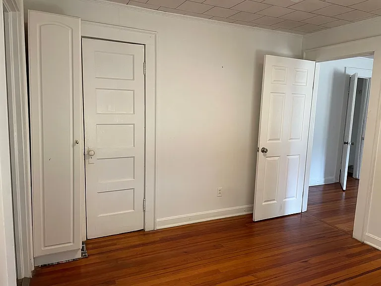 525 & B Weaver Ave #A — Photo 10