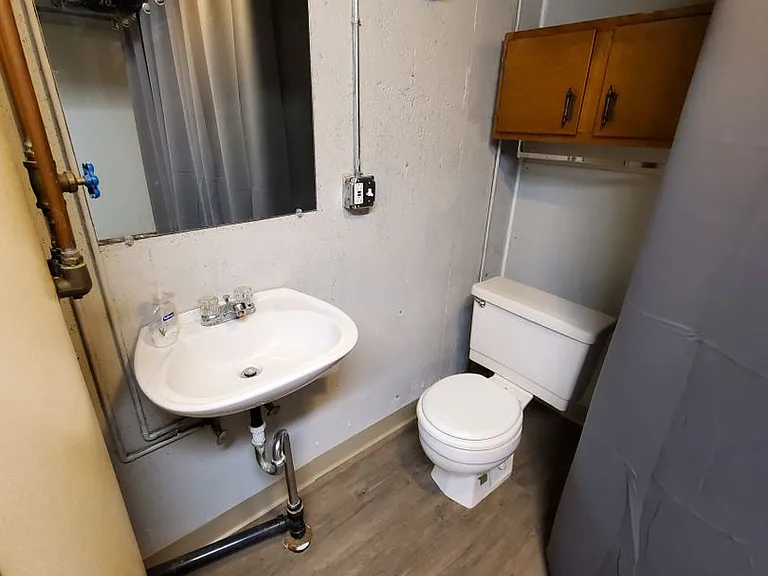 733 Prospect St #1-5 — Photo 9