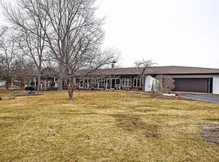 2575 Southshores Dr, Decatur, IL 62521