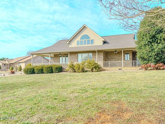 3rd image of 2723 Madison Rdg