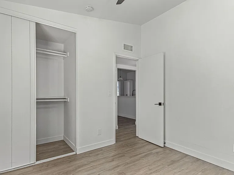 6105 S McKemy St — Photo 29