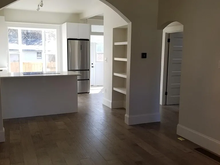 2312 E 3rd Ave — Photo 5