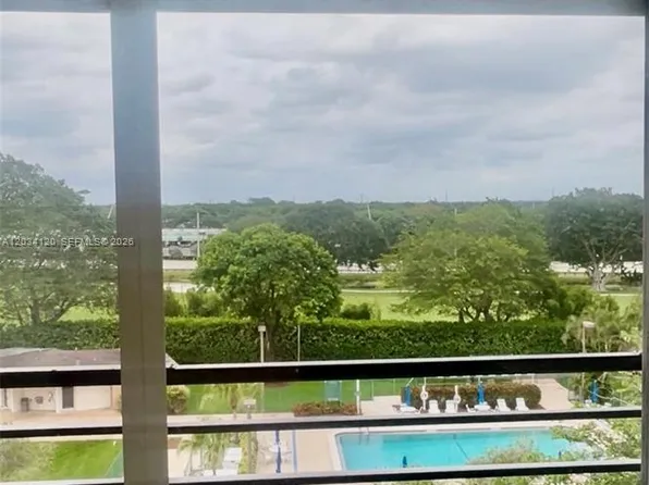 1300 Saint Charles Pl APT 620, Hollywood, FL 33026