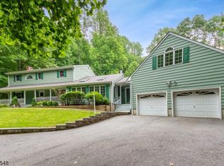 69 Turtleback Rd, Califon, NJ 07830