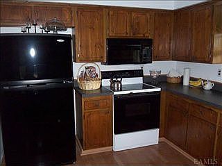 3rd image of 8 Chester Harrison Dr