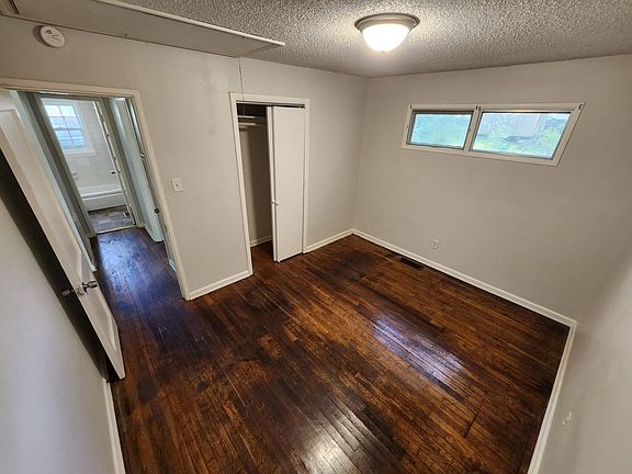 4th image of 1205 Bellevue St