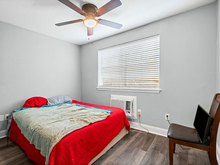 99 Lawson Dr #112 — Photo 4