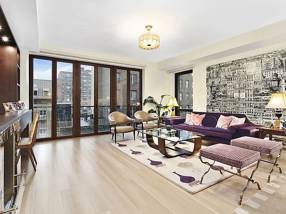 3rd image of 210 W 77th St #10E