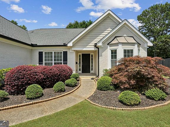 3rd image of 1203 Oakmont Ridge Dr