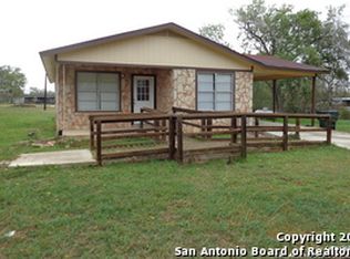 166 County Road 226, Falls City, TX 78113