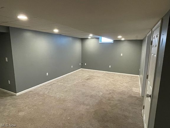5th image of 719 Parkdale Dr