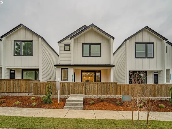 16318 NE 20th St, Vancouver, WA 98684